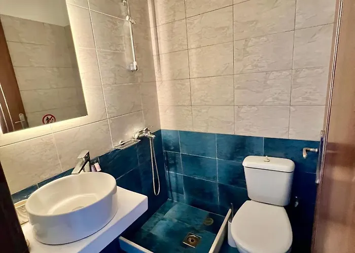 Aparthotel Vaqueros Kalafatis