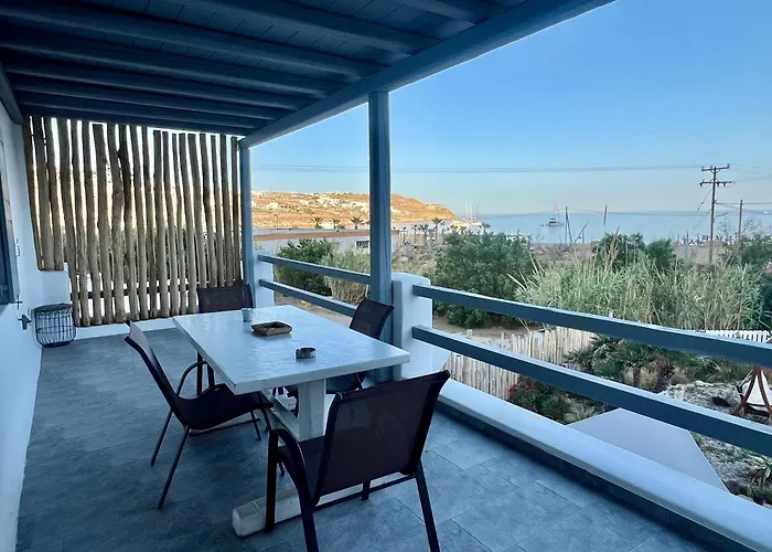 Vaqueros Aparthotel Kalafatis