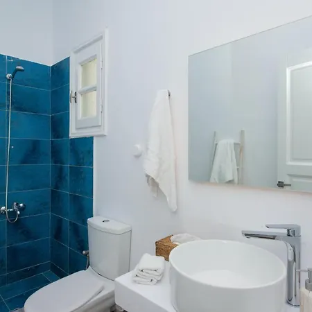 Vaqueros Aparthotel Kalafatis